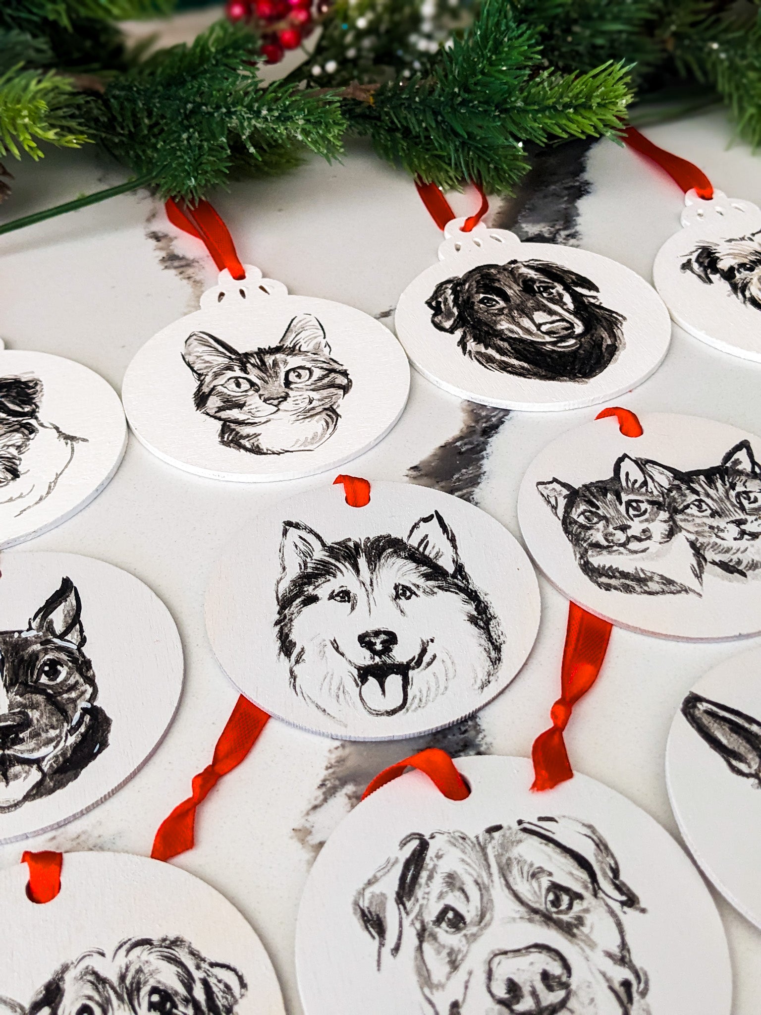 Pawliday Ornaments - Wood (Circle)